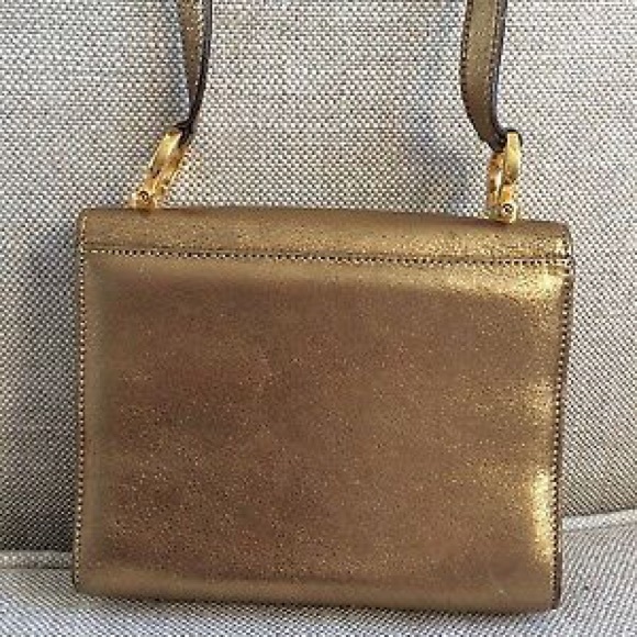 Ferragamo Gancini Shoulder Gold Leather Lock - Picture 3 of 8
